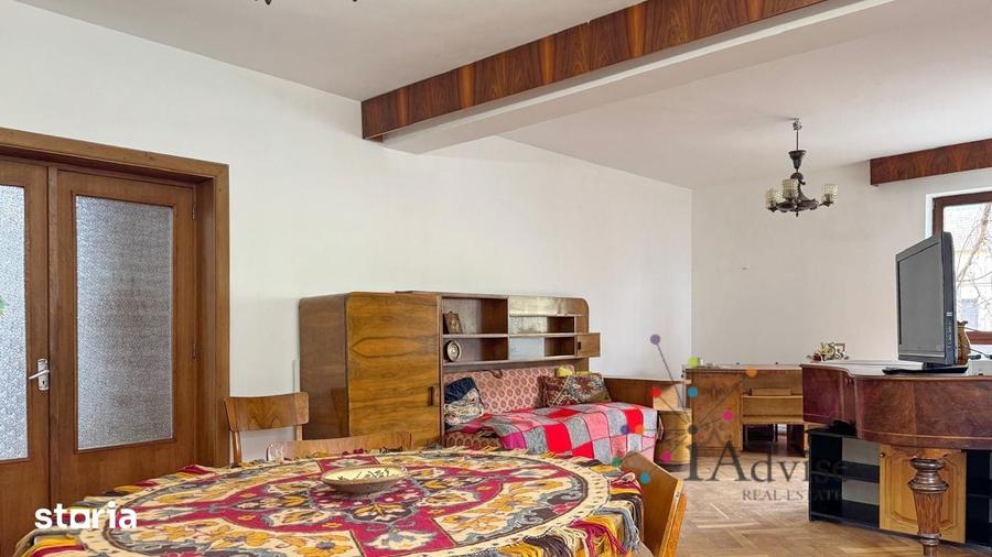 Casă cu 5 camere cu Teren 422 Mp în Bartolomeu
