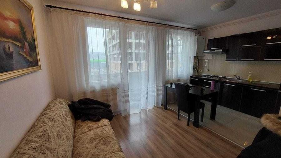 Apartament cu 2 camere semidecomandat în Florești