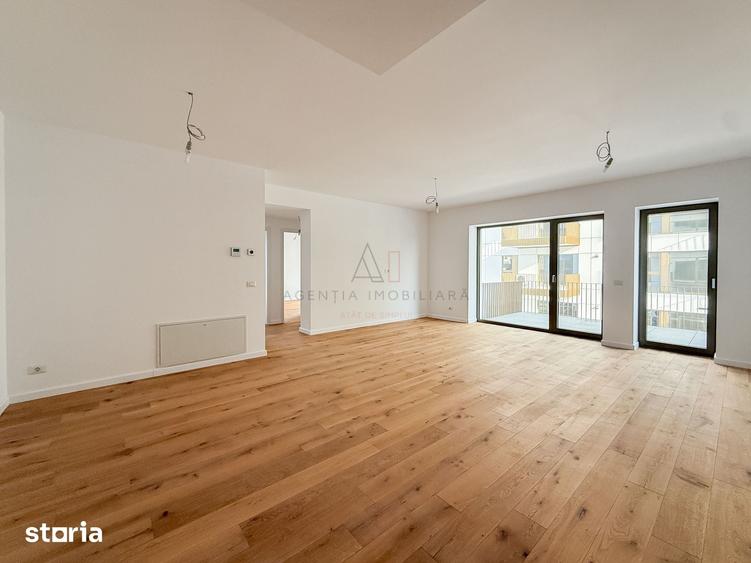 Apartament cu 3 camere semidecomandat în Băneasa