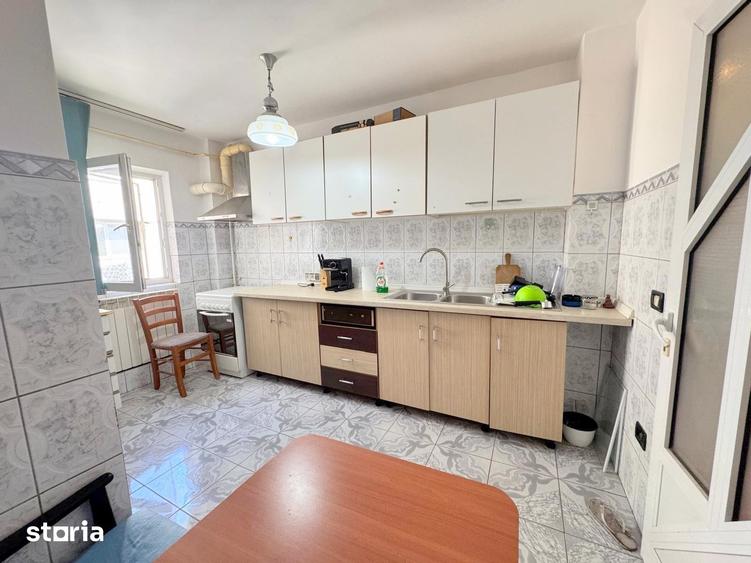Apartament cu 3 camere decomandat în Bistrița Lac