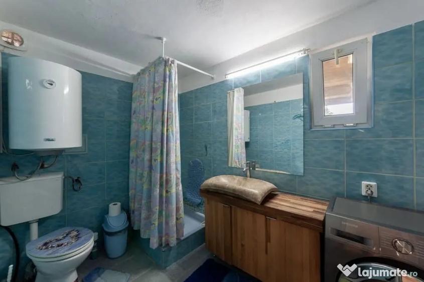 Casă cu 3 camere cu Teren 2720 Mp în Uliești