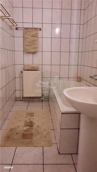 Apartament cu 3 camere decomandat în Terezian