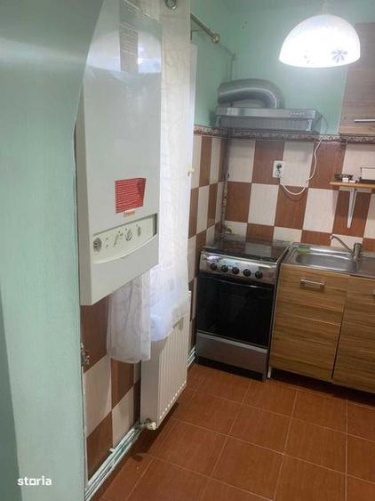 Apartament cu 3 camere semidecomandat în Central