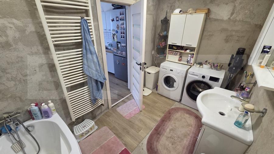 Casă individuală cu 3 camere cu Canalizare în Micești