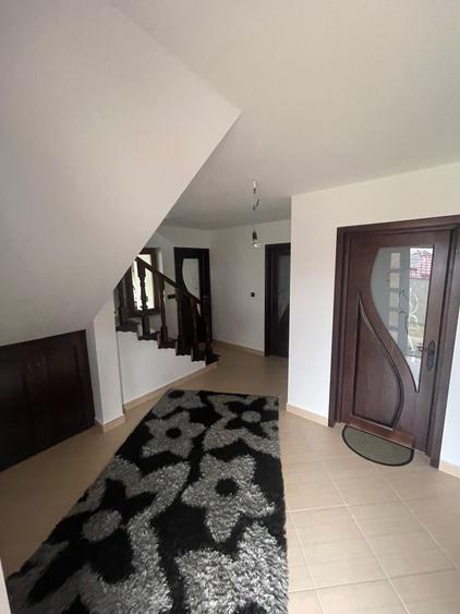 Casă cu 4 camere în Orășeni-Deal