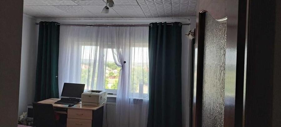 Apartament cu 3 camere decomandat în 1 Mai