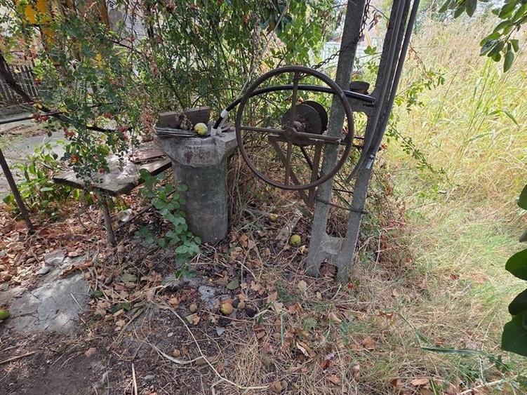 Casă individuală cu 3 camere cu Teren 1000 Mp în Preajba