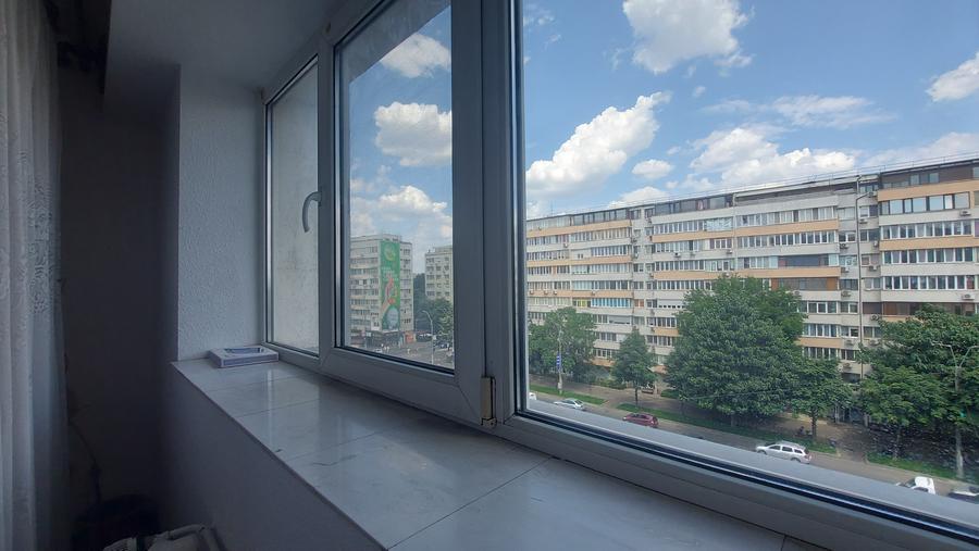 Apartament cu 2 camere decomandat în Mihai Bravu