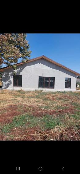Casă cu 3 camere în Heliade Rădulescu