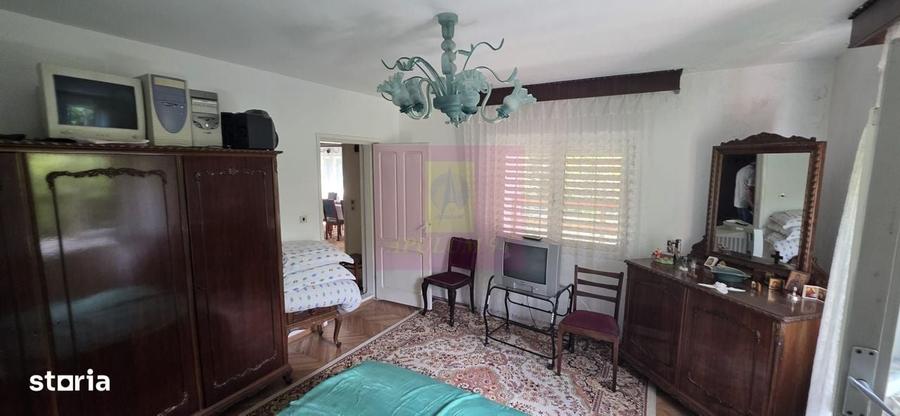 Casă cu 4 camere în Breaza de Sus