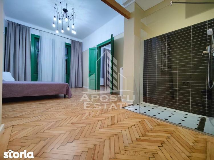 Apartament cu 3 camere, mobilat în Central