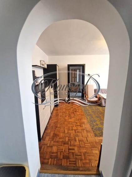 Apartament cu 2 camere semidecomandat, mobilat în Semicentral