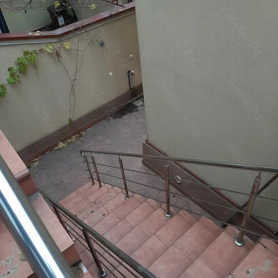 Casă cu 6 camere cu Teren 140 Mp în Drumul Taberei