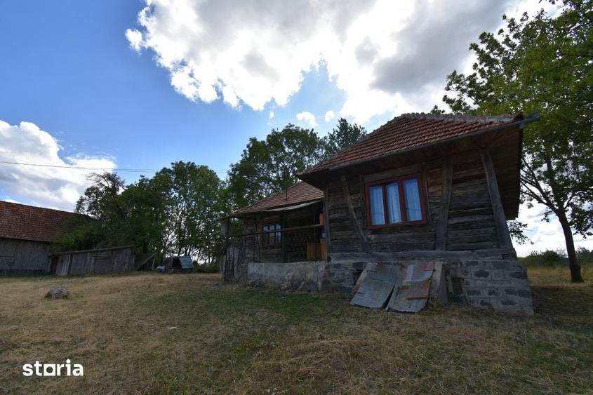 Casă cu 3 camere cu Teren 11200 Mp în Ciucea