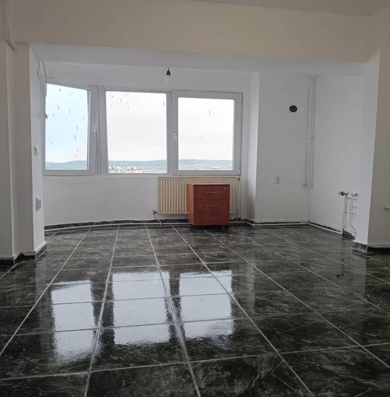 Apartament cu 2 camere decomandat în Mărăști