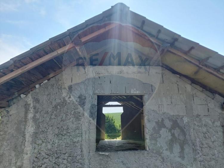 Casă individuală cu 4 camere cu Teren 1318 Mp în Tisa-Silvestri