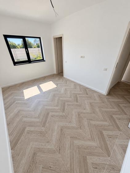 Casă individuală cu 3 camere cu Teren 450 Mp în Berceni