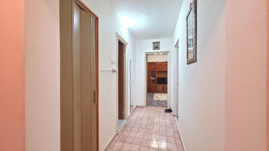 Apartament cu 2 camere decomandat în 1 Decembrie 1918