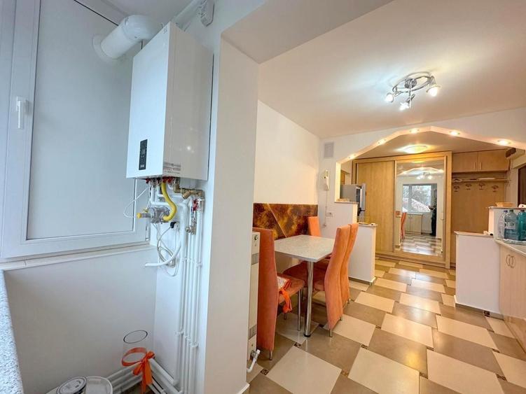 Apartament cu 2 camere decomandat, mobilat în Aradului