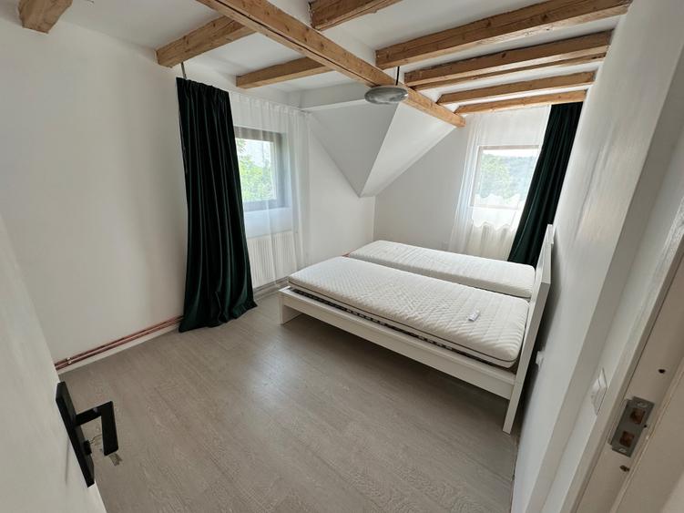 De vanzare Casa cu 5 camere si teren 3090mp Drajna de Sus PH - 4