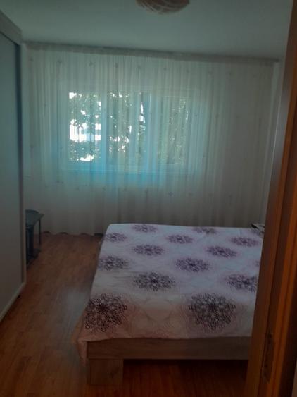 Garsonieră decomandată în Păcii
