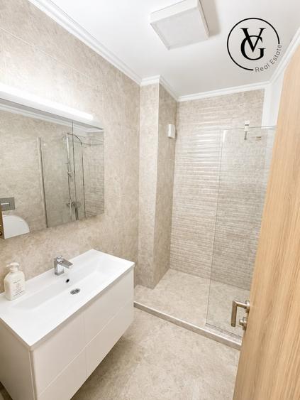 Apartament cu 2 camere decomandat, mobilat în Central