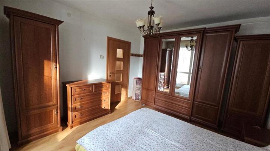 Apartament cu 3 camere decomandat, mobilat în Brâncoveanu