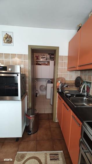 Casă cu 4 camere în Băcia
