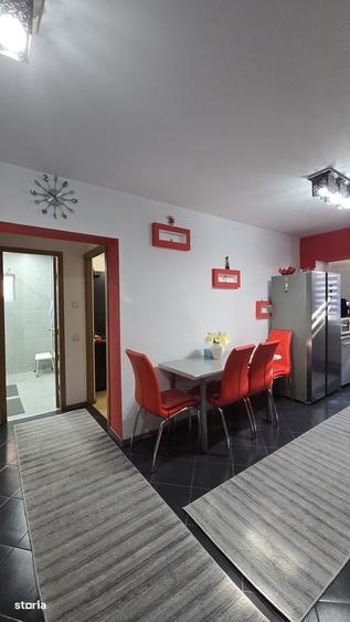 Apartament cu 2 camere decomandat în Vitrometan