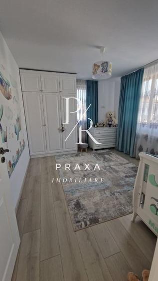 Duplex cu 5 camere cu Canalizare în Florești