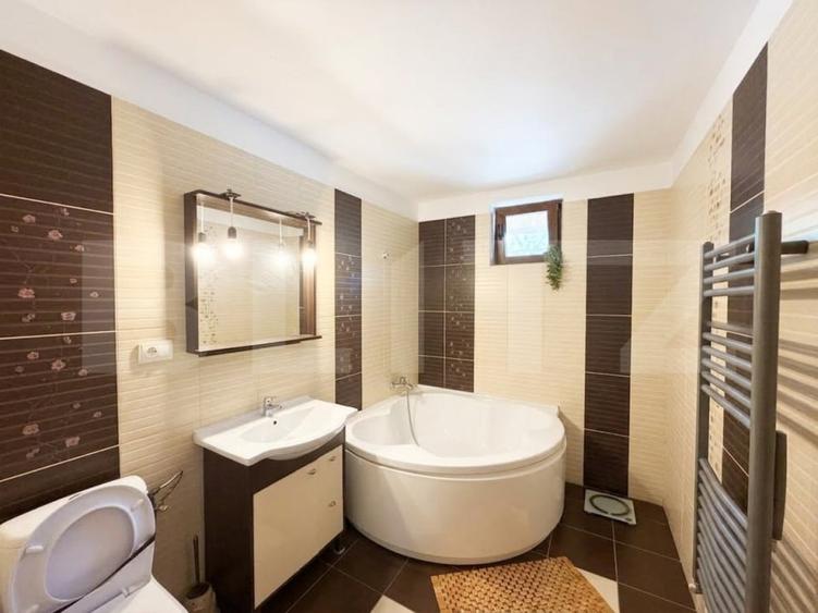 Casă individuală cu 3 camere cu Canalizare în Săcălaia