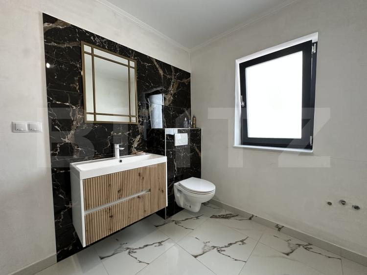 Duplex cu 4 camere cu Canalizare în Dezmir