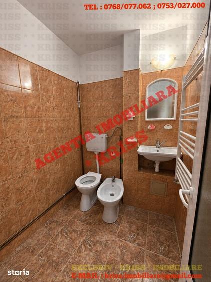 Apartament cu 3 camere decomandat în Tudor Vladimirescu