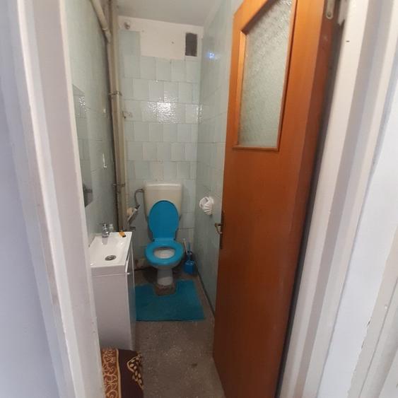 Apartament cu 4 camere semidecomandat în Drumul Taberei