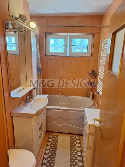 Apartament cu 3 camere semidecomandat în Dacia
