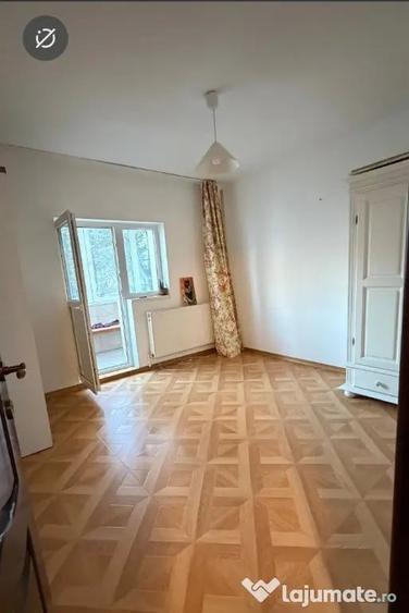 Apartament cu 3 camere decomandat în Obcini
