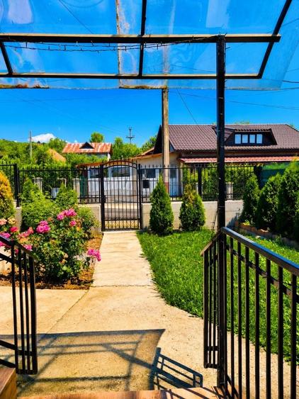 Casă cu 4 camere în Exterior Vest