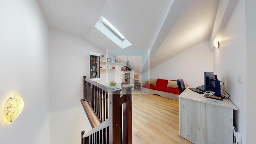 Apartament cu 3 camere decomandat în Sânpetru
