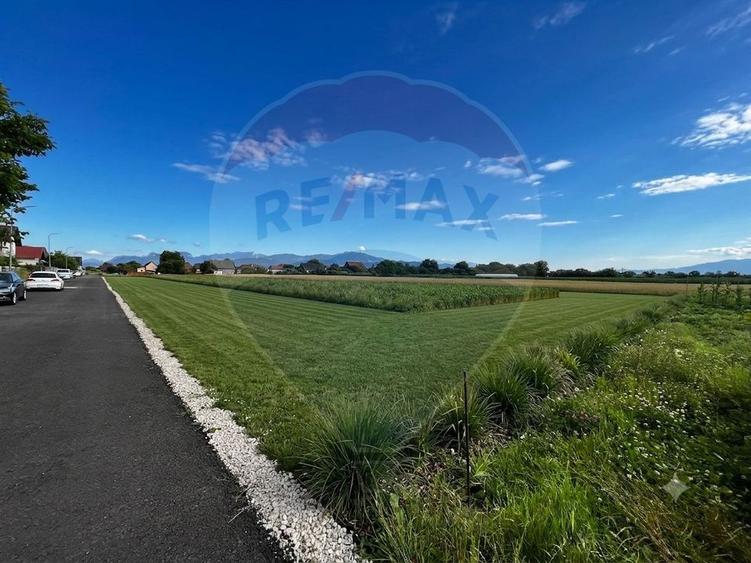 Teren Construcții intravilan de 578 mp, în Nord