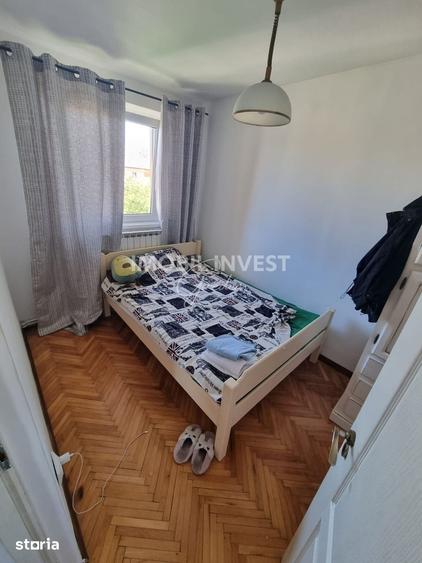 Apartament cu 3 camere în Cetate