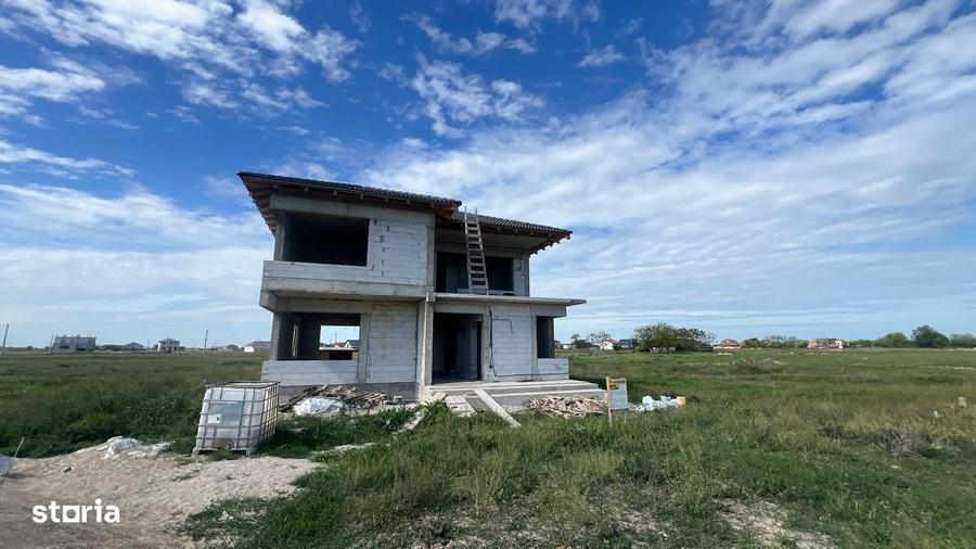 Casă cu 4 camere în Sânpaul
