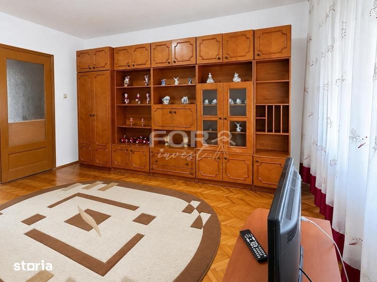 Apartament cu 3 camere decomandat în Iosia