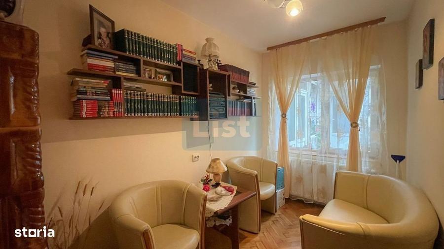 Casă cu 4 camere în Central