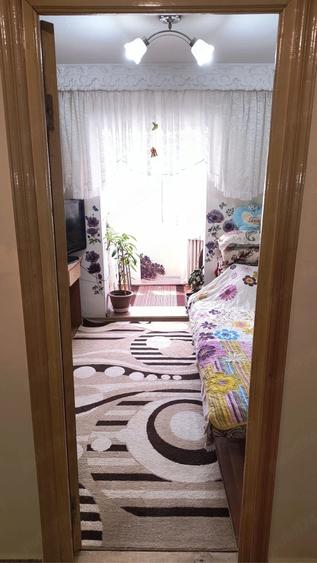 Apartament cu 3 camere decomandat în Nicolina