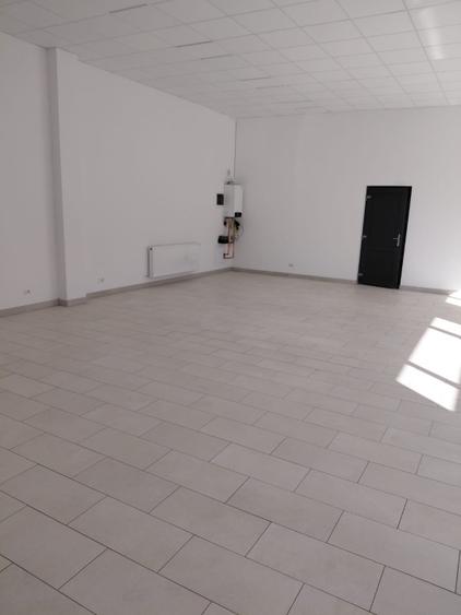 Spațiu comercial, de 180 mp, în Volovăț
