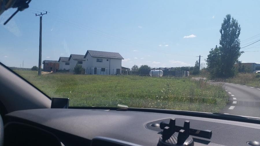 Teren Construcții extravilan de 15000 mp, în Vernești