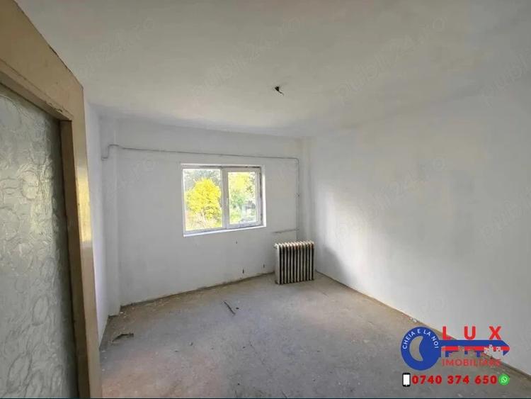 Apartament cu 2 camere decomandat în Babadag