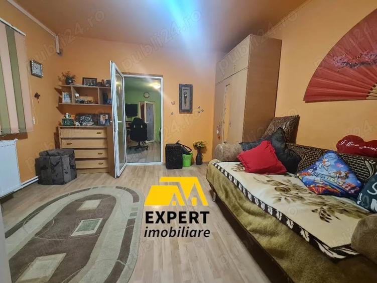 Casă cu 5 camere cu Teren 577 Mp în Brăilița