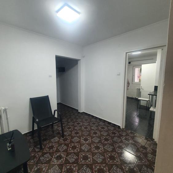 Apartament cu 3 camere decomandat în Tătărași