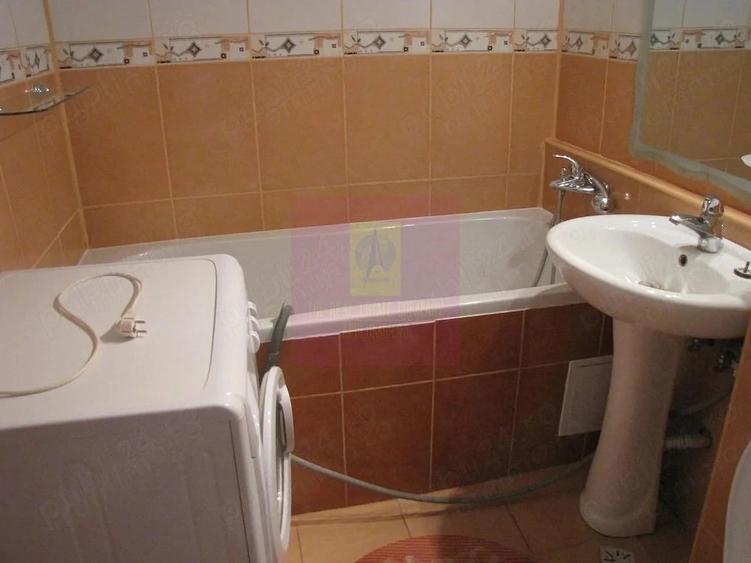 Garsonieră semidecomandată în Basarabia